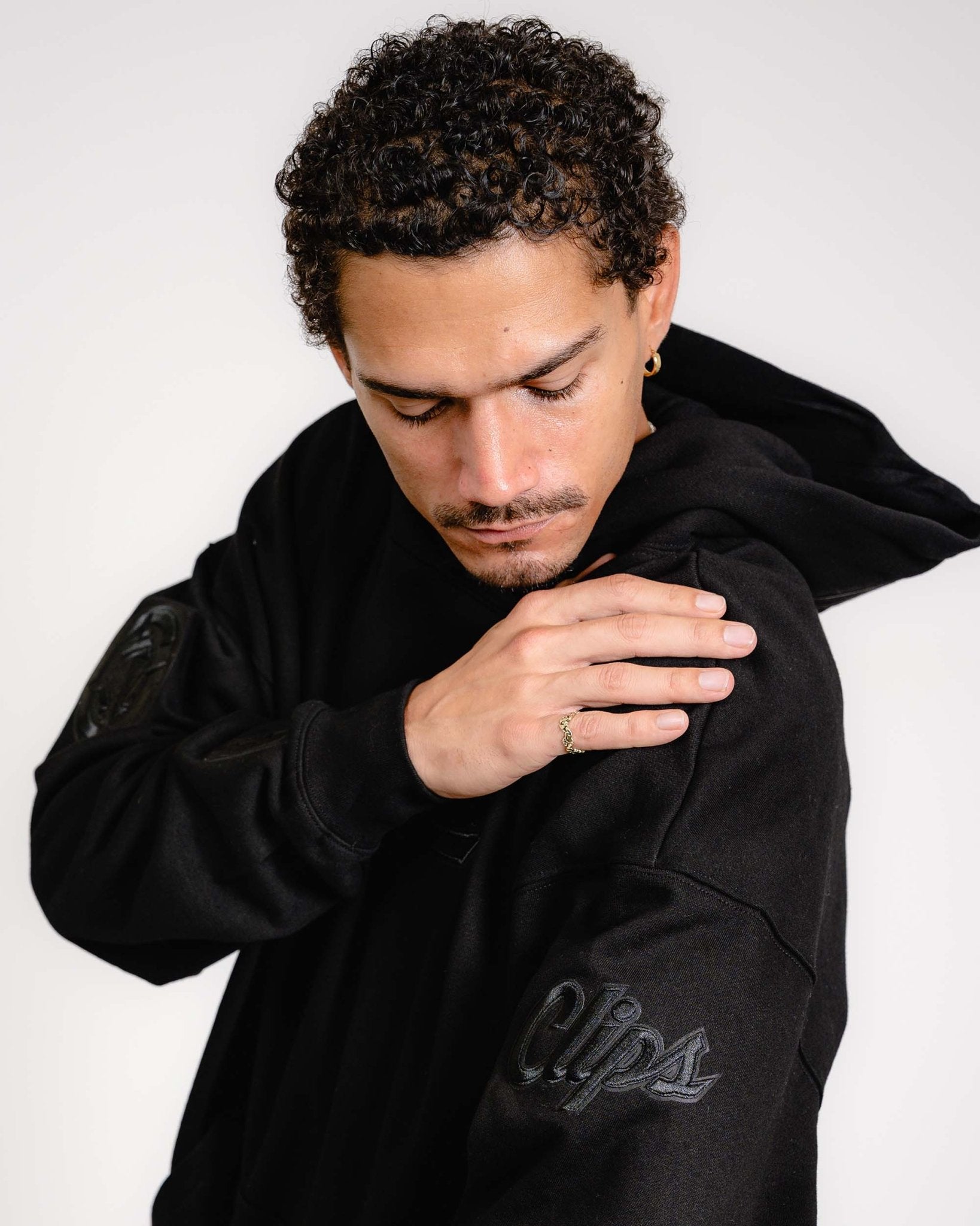 Black LA Clippers Pullover Hoodie - Apparel - Black - 20 - 000113 - S